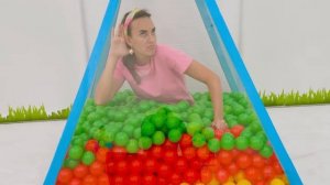 Влад и Ники Куб Челлендж и веселые детские истории с Крисом