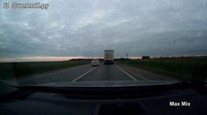 ОПАСНЫЙ ОБГОН НА  ПРОЕЗЖЕЙ ЧАСТИ