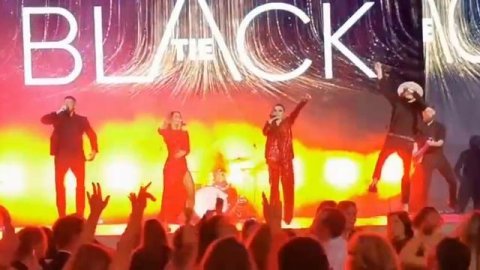 Концерт кавер группы