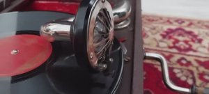 Насколько громко звучит патефон?