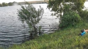летняя рыбалка на озере