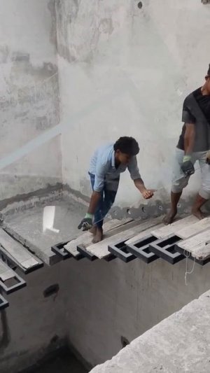 А вы всё жалуетесь на доставку окон от заводов?