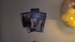 СЛЕДИТ ЛИ ОН ЗА ВАМИ И ЗАЧЕМ❓❗️ТАРО РАСКЛАД