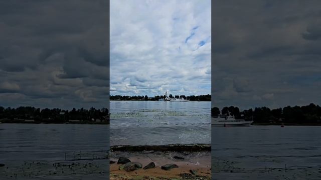 открываем Россию Свято-Введенский Толгский женский монастырь с реки Волга города Ярославль