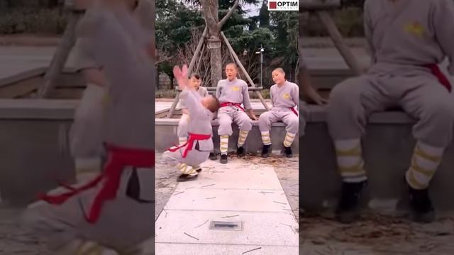 Ералаш в Шаолине! Всё понятно без слов - и уровень юмора, тоже! Шортс #китай #шаолинь #юмор #ералаш