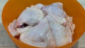 Куриные бедра! Все, кто пробовал эту курицу, просили добавки