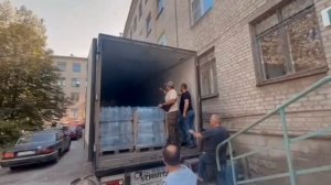 Уполномоченные Омской области доставили гуманитарную помощь в Горловку