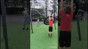 катание на качеле