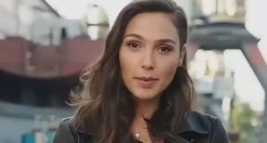 Gal Gadot .