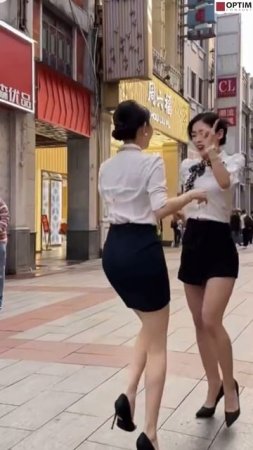 Китайские девочки продолжают отжигать! Китайцам нравится! И это не ИИ. #китай #китаянки #танцы