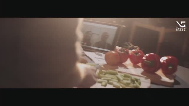 Система в угловой шкаф CORNERSTONE® Swing