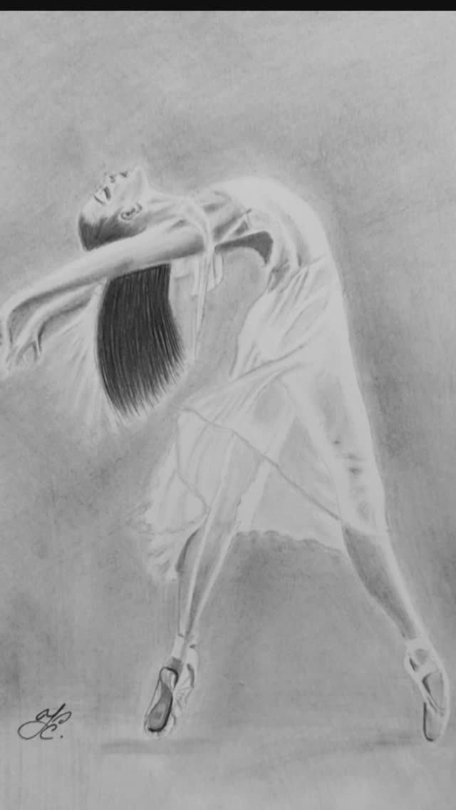 На столе чистый лист Рисую портреты There Is A Clean Sheet On The Table I Draw Portraits