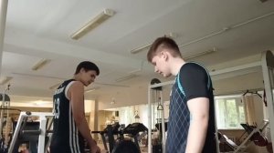 Широкая спина: становая тяга и подтягивания c GymZone