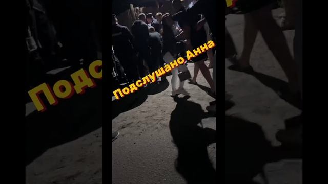 Появились кадры массовой драки в Анне, в которой участвовали около 40 человек.
