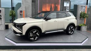 Эксперты спрогнозировали цену нового кроссовера Lada Azimut