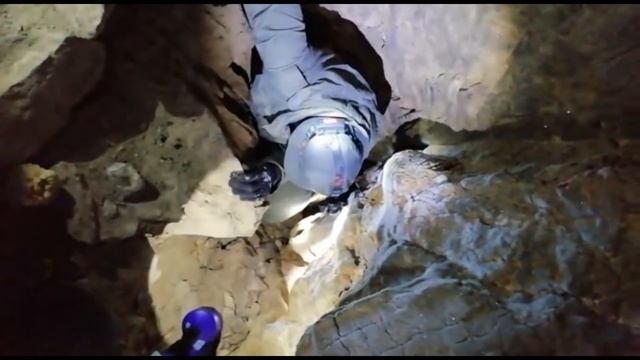 Бираканский карстовый разрез. Пещеры Пасечная и Старый медведь. смотреть онлайн