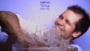 114-кратное замедление физики воды (яркая цветокоррекция)