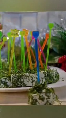 Рецепт закуски. Сырная закуска. Изумрудные кубики. #shorts