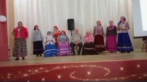 Песня: "Мне малым мало спалось" (анс. "Раздолье")