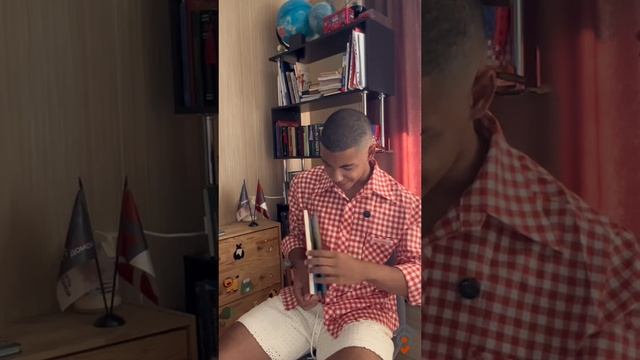 Чтение сказок перед сном является распространенной и полезной русской традицией!
