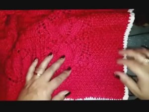 Детский плед Тюльпаны в корзиночке спицами