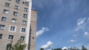 Голубое небо и небольшие облака - Timelapse from the window