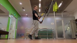 TRX Кикбэк на трицепс (TRX Triceps Kick Back)