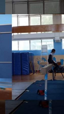 спортзал гремит