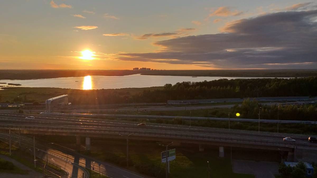 Видовая двухкомнатная квартира 79 кв.м рядом с Лахта Центром и Парком 300-летия Санкт-Петербурга смотреть онлайн