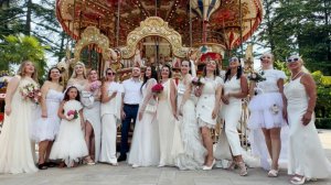 В честь Дня семьи, любви и верности: в Сочи прошел парад невест