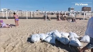 Анапа пляж Витязево сегодня 9 июля 2025. Море, погода в Анапе сейчас. Есть ли мазут на пляжах Анапы