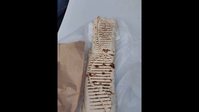 Шаурма огромная 🌯 и очень вкусная