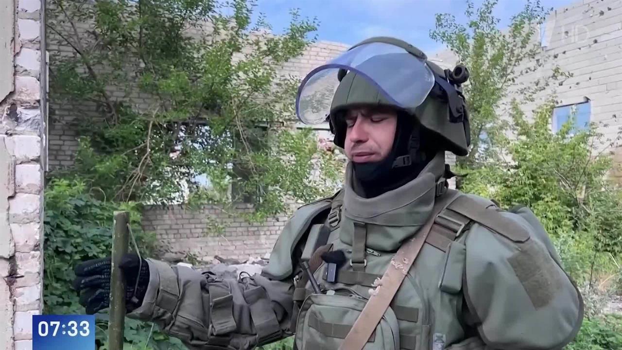 Сапер рассказал об усыпанном минами кладбище в Донбассе