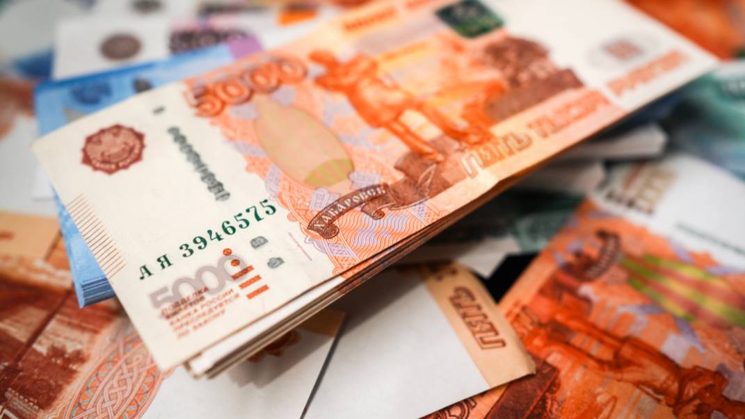 Деньги по дружбе: бизнес-леди загнала в долги порядка 40 знакомых