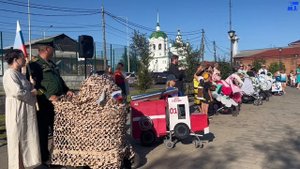 Парад колясок в Енисейске