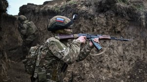 Штурмовики отрабатывают тактику захвата опорных пунктов ВСУ. Лучшее видео из зоны СВО