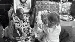 Интервью Шрилы Прабхупады для телевидения 09.07.1975, Чикаго. Различия мужчин и женщин.