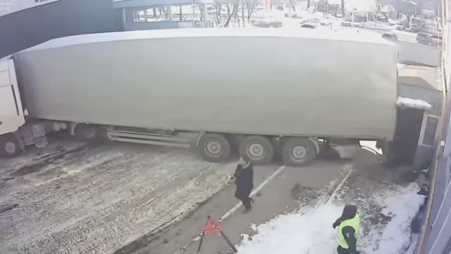 когда ты спас просто человека и не считаешь себя героем