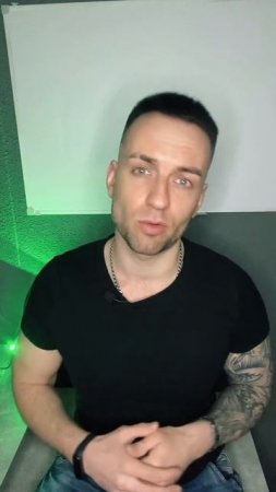 ЛЮБИТ ЛЮБОВНИЦУ