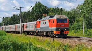 ВСЕГО ОДИН ПАССАЖИРСКИЙ ПОЕЗД ПРОЕХАЛ, а ОСТАЛЬНЫЕ ГРУЗОВЫЕ ПОЕЗДА.