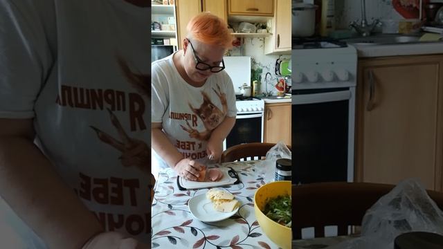 Покушали и пошли дальше творить дела))