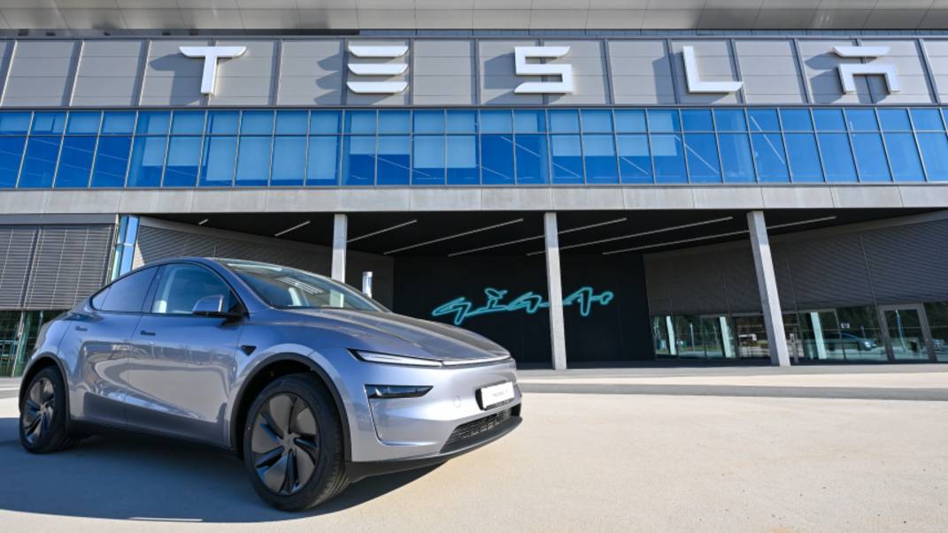 Акции Tesla обвалились после заявления Маска о создании политической партии