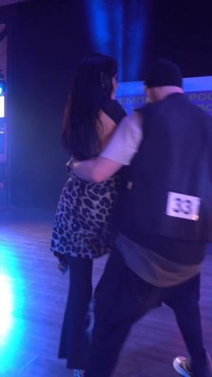 Street Tango. Александр Фролов и Ксения Александрова #танго #тангонуэво #неотанго #танцы