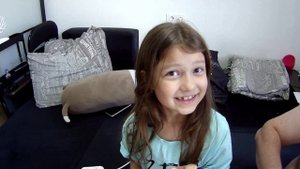 Светлояра сама спаяла часы.