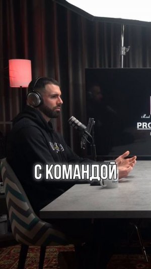 Канадец в России - где лучше игры - на выезде или "дома"?