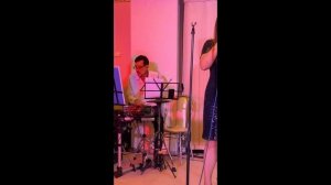 Кавер бэнд "ОЕ" солисты Елена Юмина и Сергей Еремеев (дуэт "ЕС")