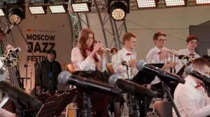 «Shiny Stockings» — Frank Foster. Джазовый оркестр Адама Терацуяна