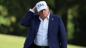 Кремль не может подтвердить подлинность аудио с угрозой Трампа бомбить Москву.