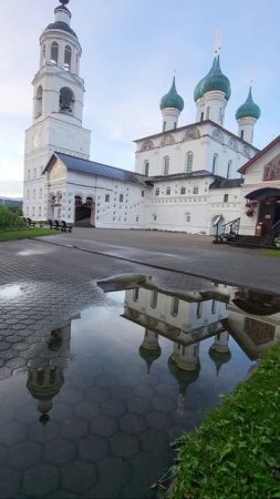 Субботний вечер после дождя. Свято-Введенский Толгский женский монастырь.
