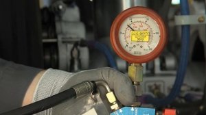 AIRBUS_A320_LANDING_GEAR_SERVICING